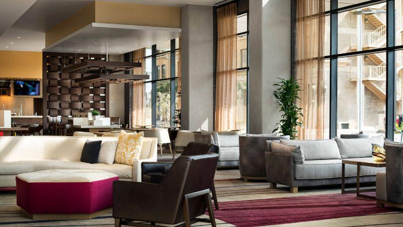 בית מלון כפרי Courtyard By Marriott Phoenix Downtown