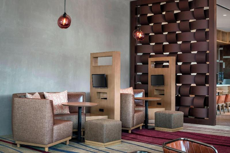 בית מלון כפרי Courtyard By Marriott Phoenix Downtown