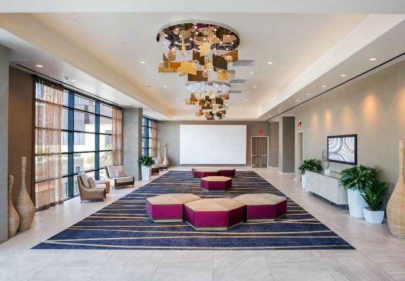 בית מלון כפרי Courtyard By Marriott Phoenix Downtown