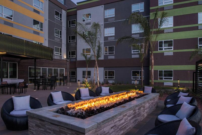 בית מלון כפרי Courtyard By Marriott Temecula Murrieta