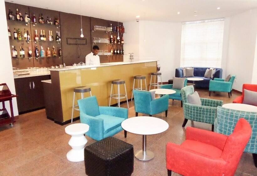 Отель De Lankaster