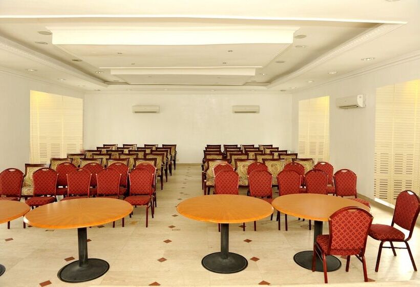 Отель De Lankaster