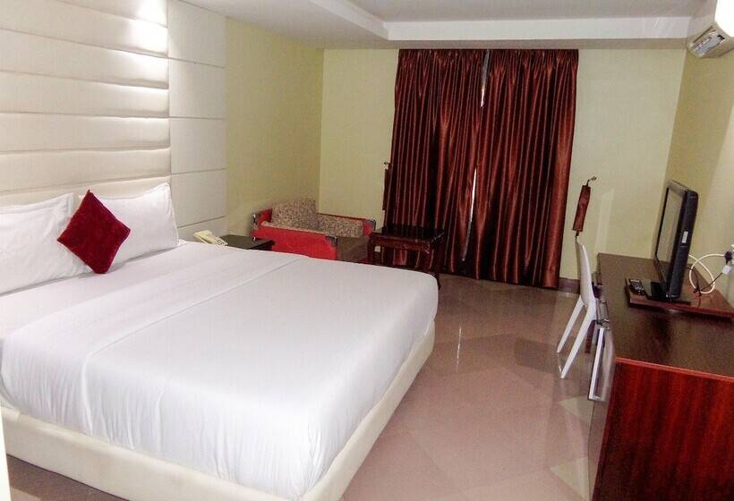 Отель De Lankaster