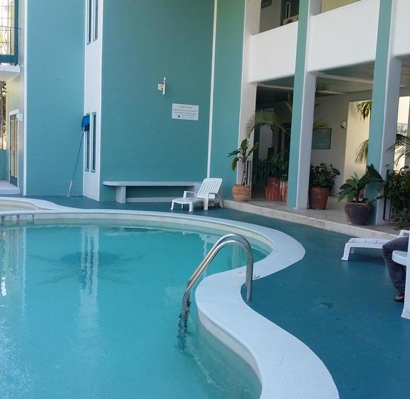 فندق Delphinus Inn