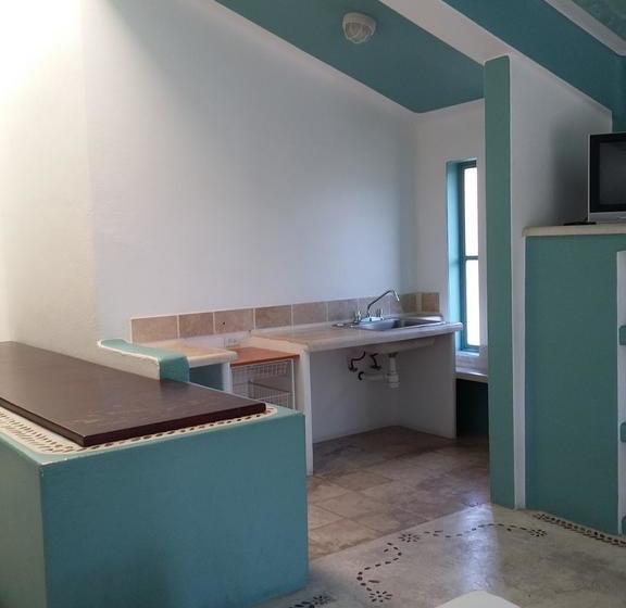 فندق Delphinus Inn