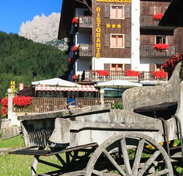 בית מלון כפרי Edelweiss