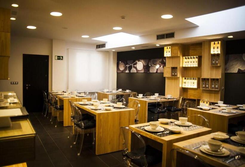 هتل Forum Evolución