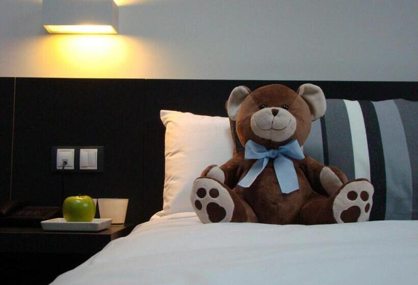 هتل Forum Evolución