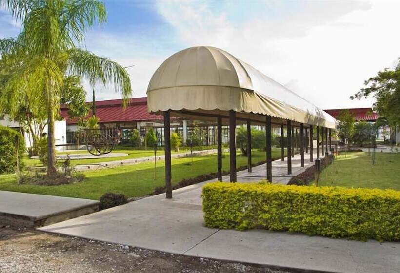 Отель Hacienda San Francisco