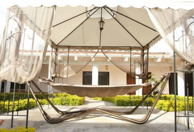 Отель Hacienda San Francisco