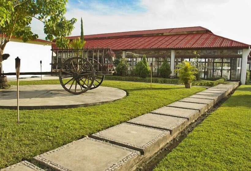 Отель Hacienda San Francisco