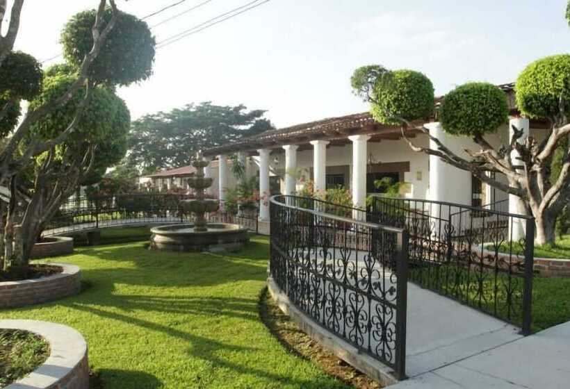 Отель Hacienda San Francisco