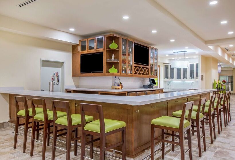 فندق Hilton Garden Inn Olympia