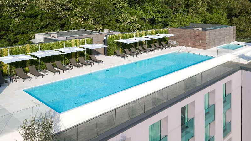 Отель Hilton Lake Como