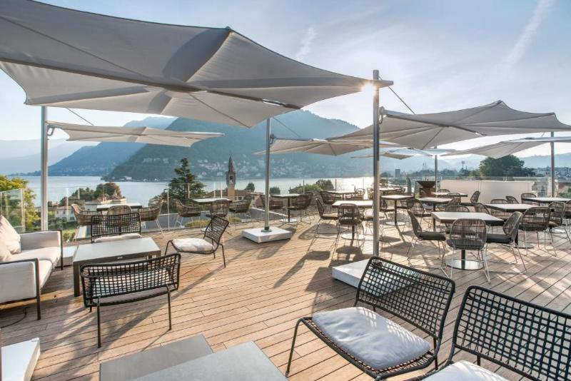 Отель Hilton Lake Como