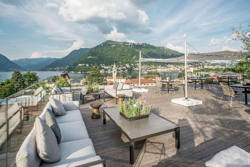 Отель Hilton Lake Como
