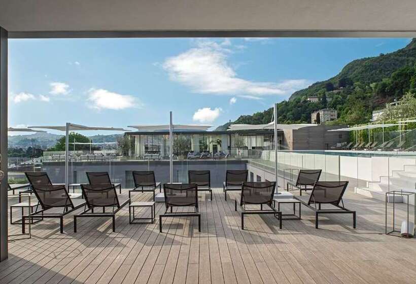 Отель Hilton Lake Como
