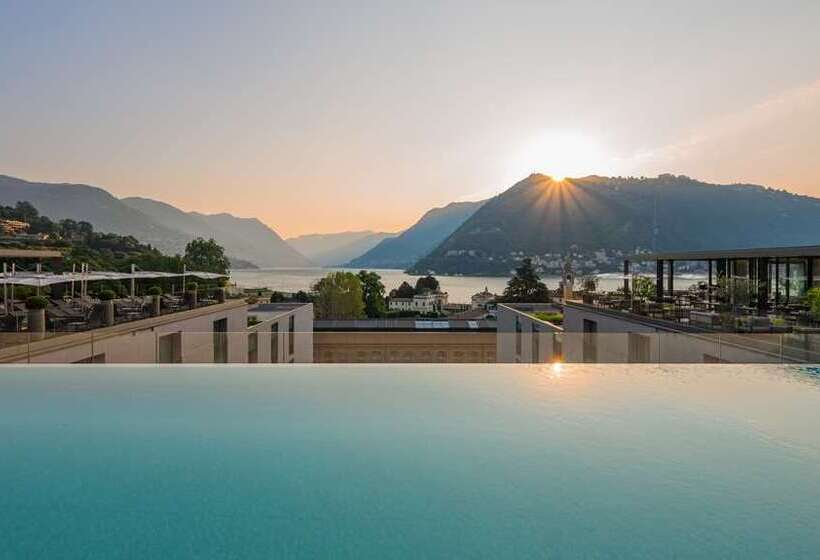 Отель Hilton Lake Como