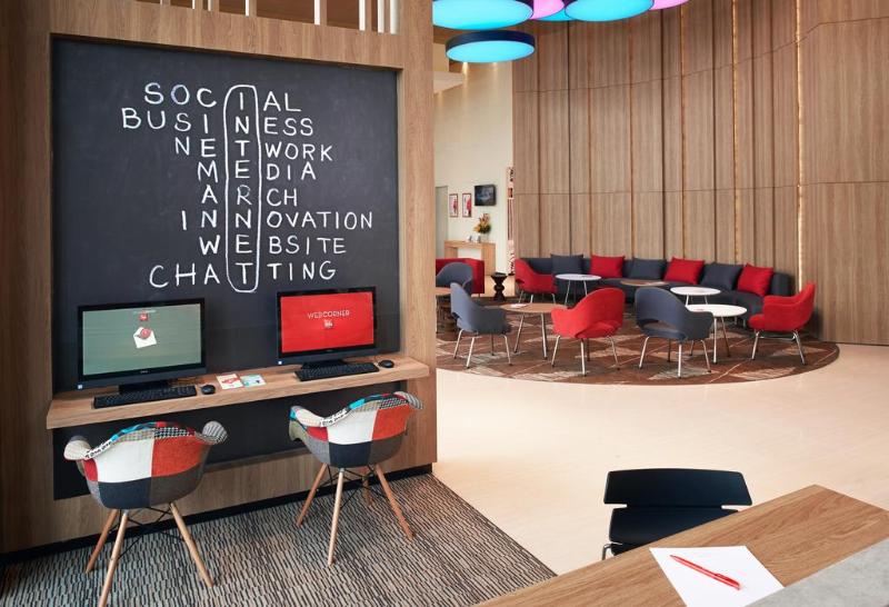 هتل Ibis Saigon Airport