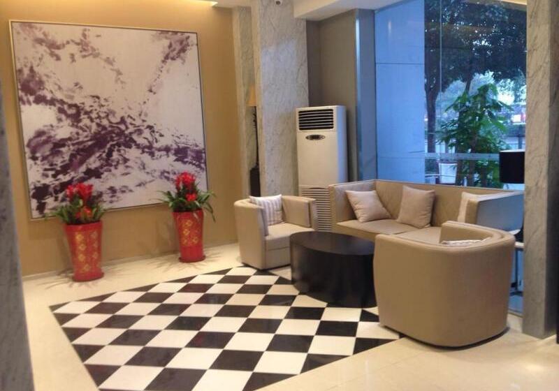 Atour Light Hotel Shenzhen North Station Hongshan Metro Station