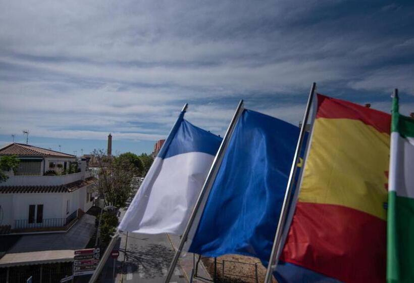 Отель Los Nardos