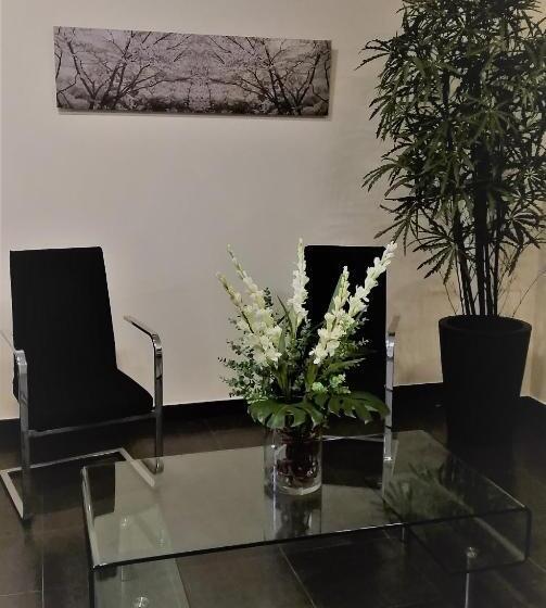 Отель Los Nardos