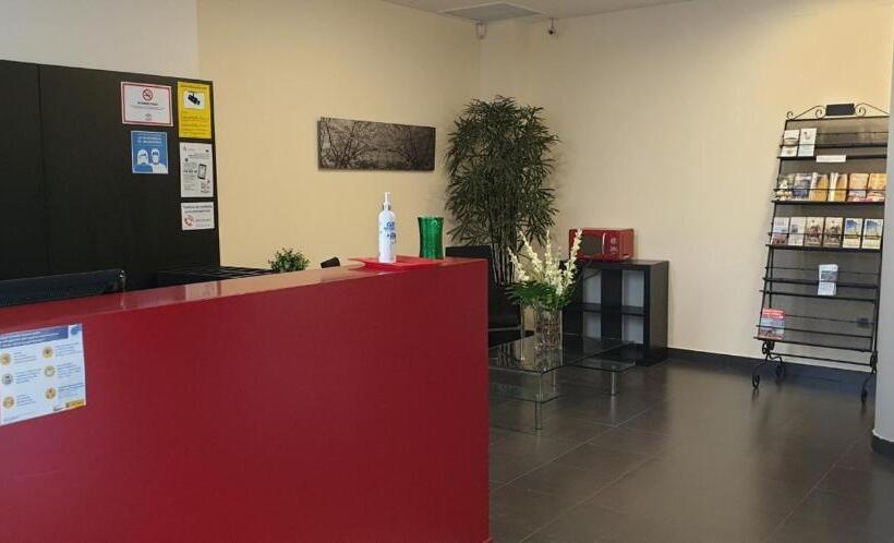 Отель Los Nardos