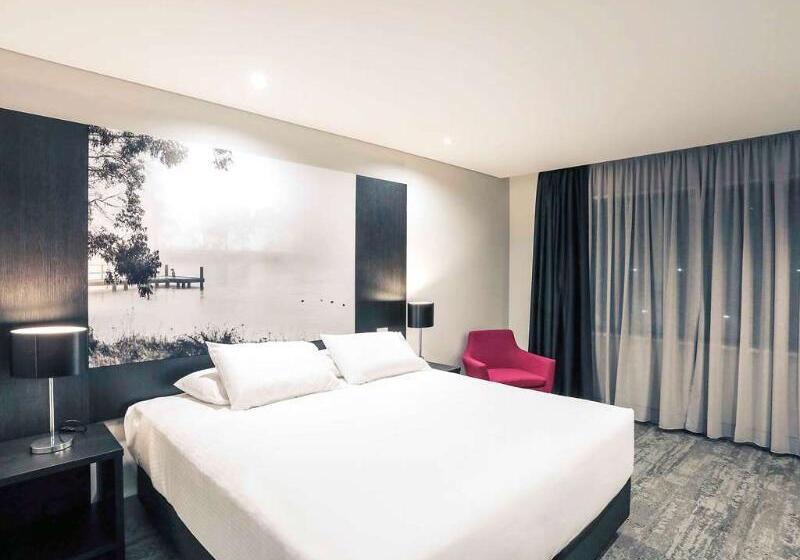 בית מלון כפרי Mercure Tamworth