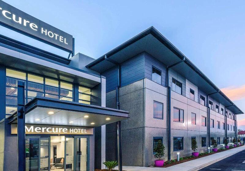 בית מלון כפרי Mercure Tamworth