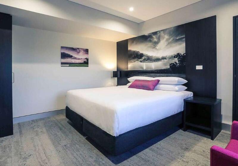 בית מלון כפרי Mercure Tamworth