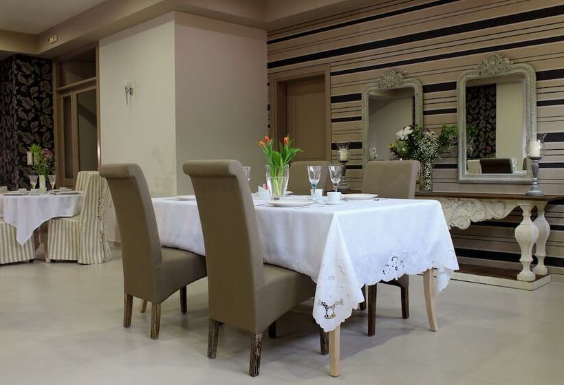 酒店 Nefeles Mainalon Luxury Residences & Lounge