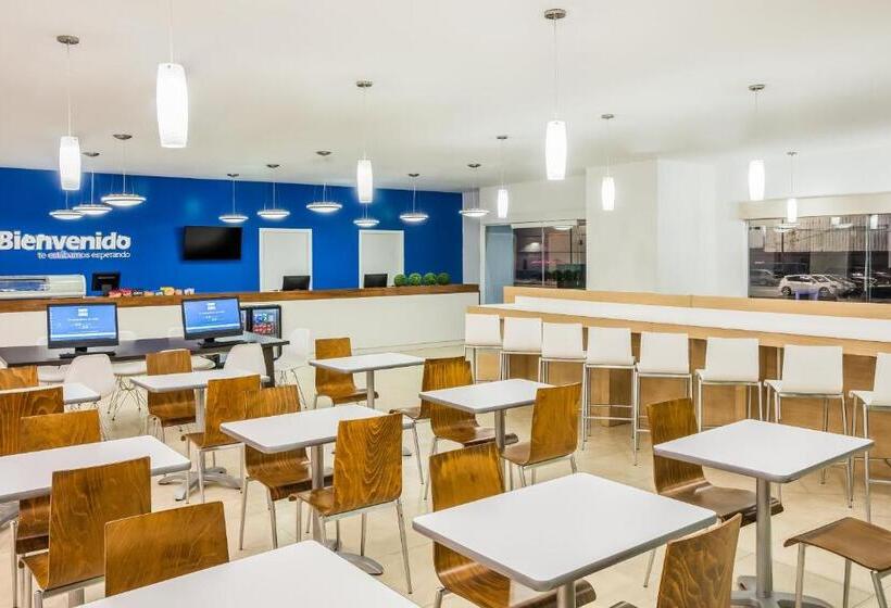 ホテル One Mexicali