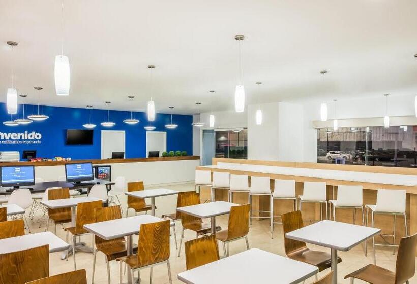 ホテル One Mexicali