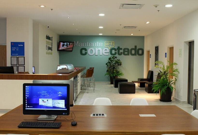 ホテル One Mexicali