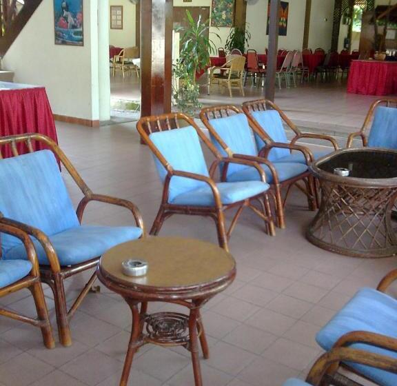 هتل Pangkor Bay View Beach Resort