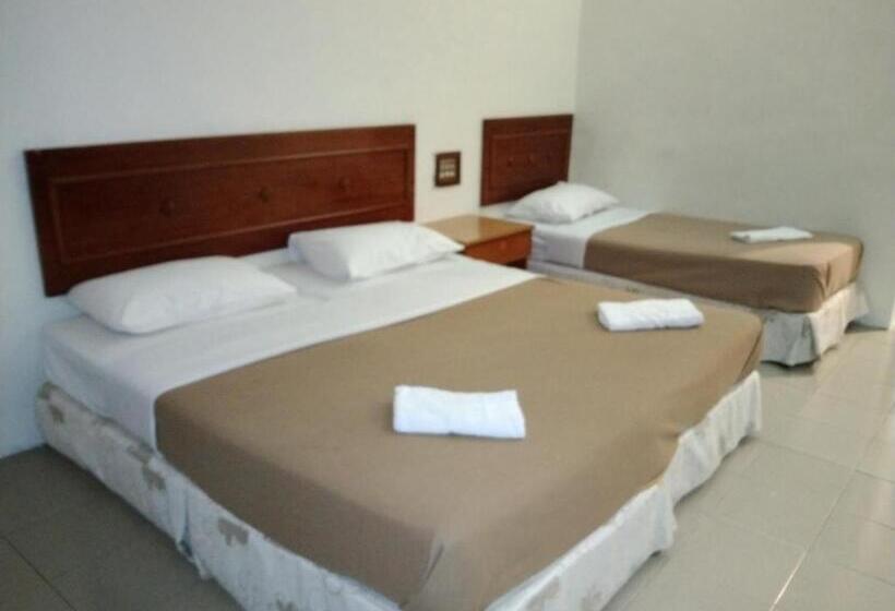 هتل Pangkor Bay View Beach Resort