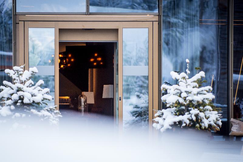 فندق Peaks Place Apartments & Spa