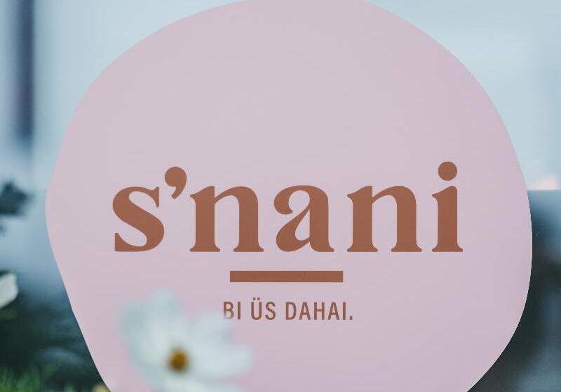 فندق Peaks Place Apartments & Spa