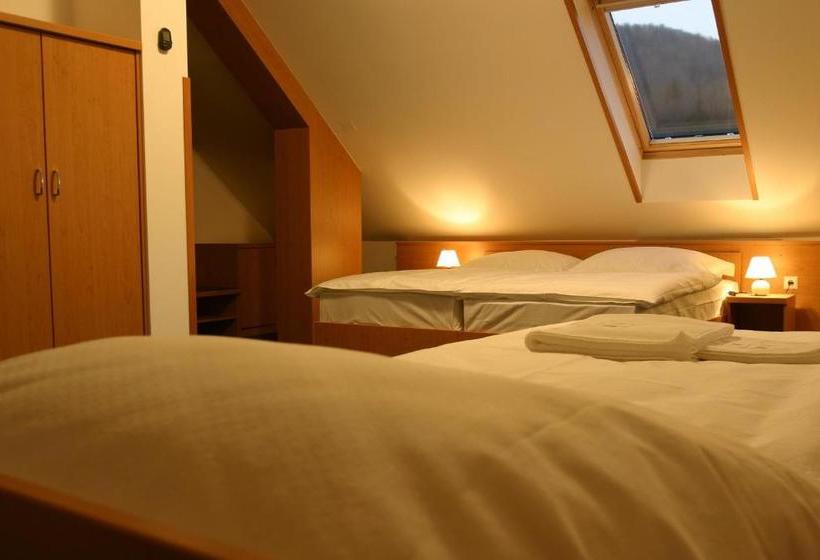 هتل Oskar Zaplata