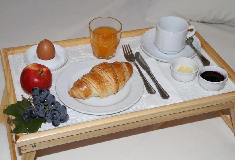 هتل Oskar Zaplata