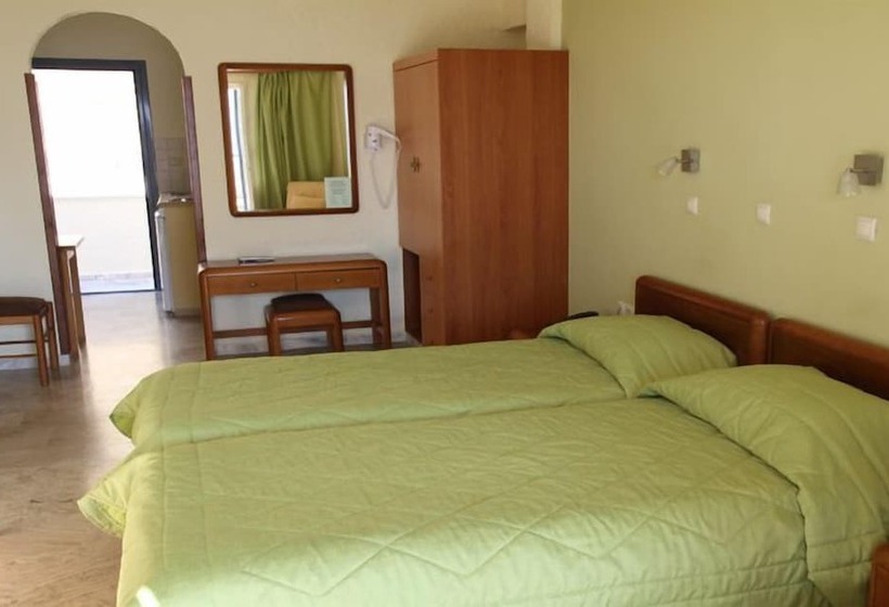 בית מלון כפרי Philoxenia