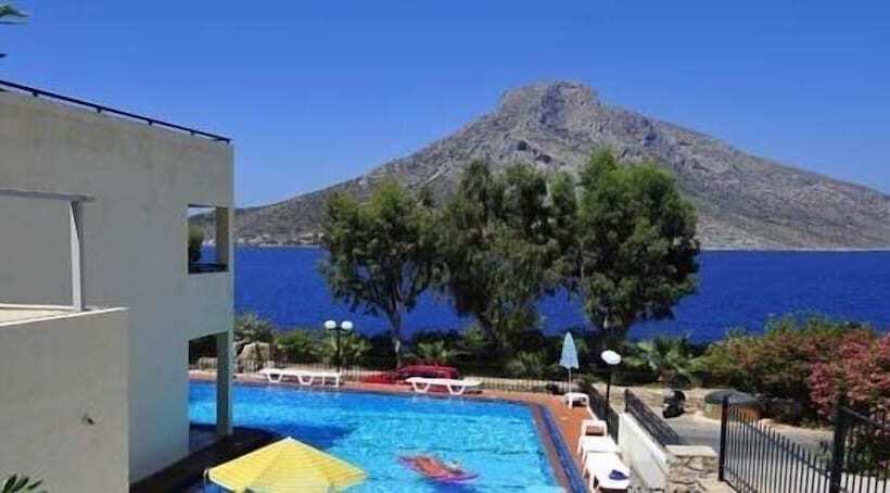 בית מלון כפרי Philoxenia