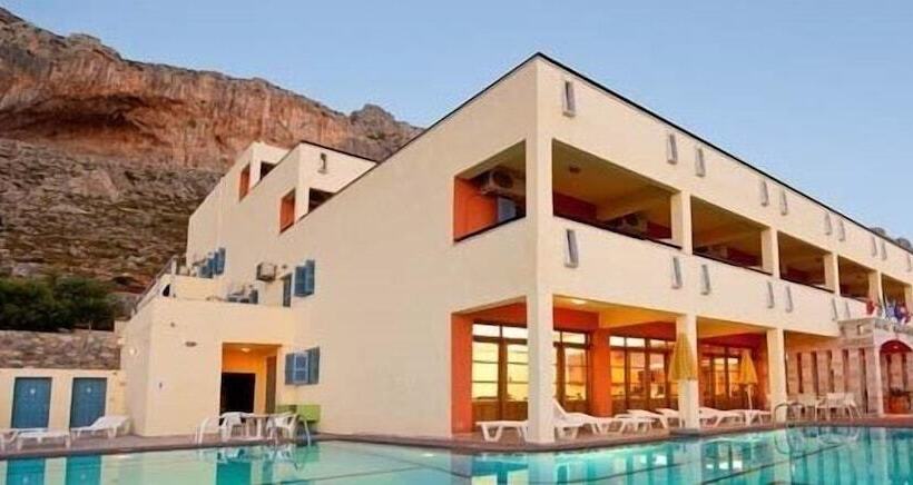 בית מלון כפרי Philoxenia