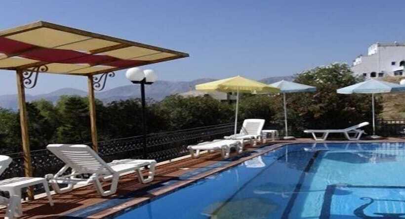 בית מלון כפרי Philoxenia