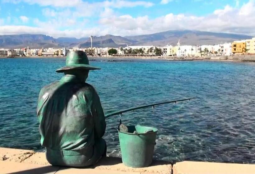 호텔 Playa De Arinaga