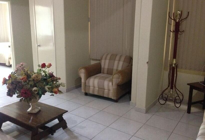 فندق Plaza Sahuayo