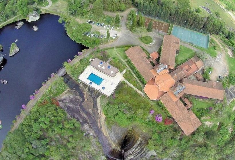 ホテル Pousada Pedra Azul