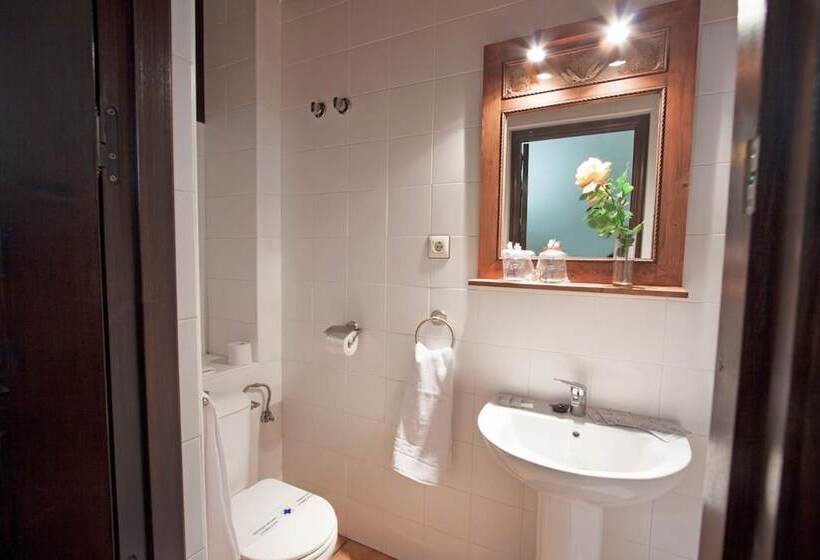 בית מלון כפרי Puerta De La Sierra