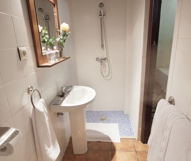 בית מלון כפרי Puerta De La Sierra