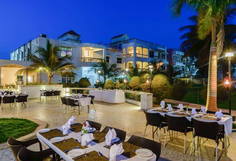 Отель Quality Inn Palms